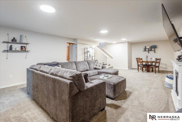 2848 Sheila Lane, Lincoln, NE 68516
