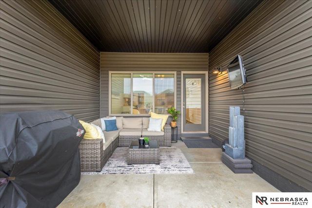 2848 Sheila Lane, Lincoln, NE 68516