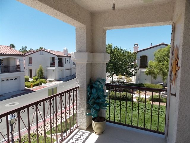 7270 Diamond Canyon Lane 202, Las Vegas, NV 89149