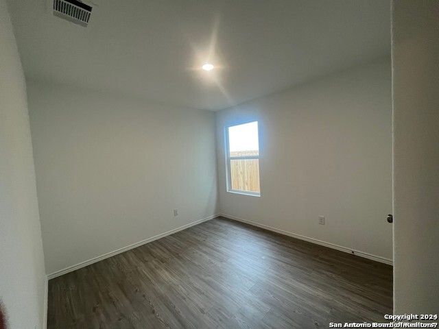 2421 DOUBLE OAK DR, New Braunfels, TX 78130