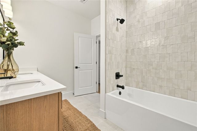 1 Lockton Drive, Bella Vista, AR 72714