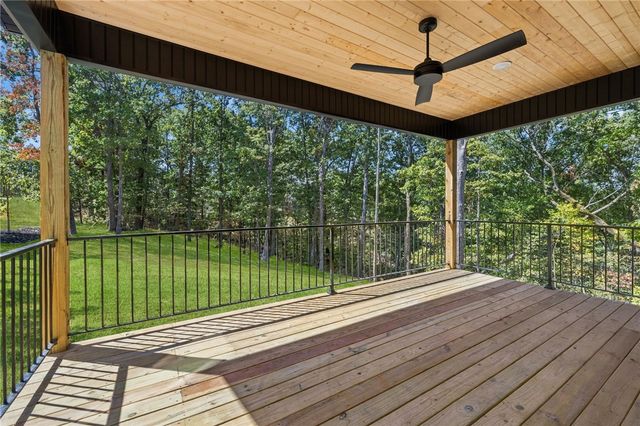 1 Lockton Drive, Bella Vista, AR 72714