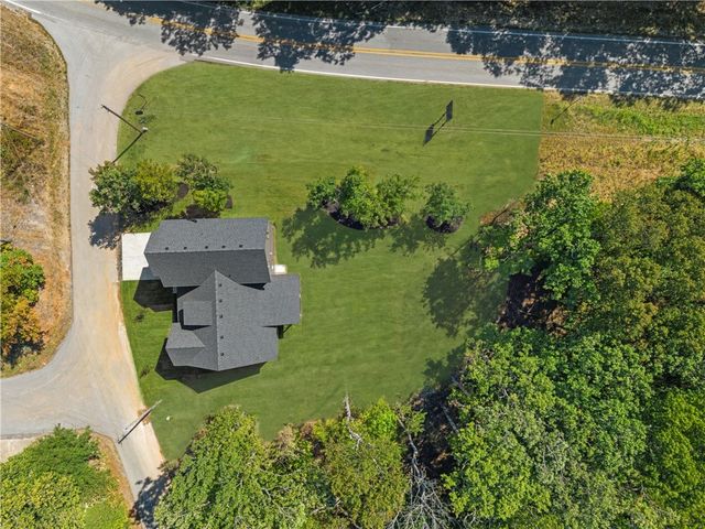 1 Lockton Drive, Bella Vista, AR 72714