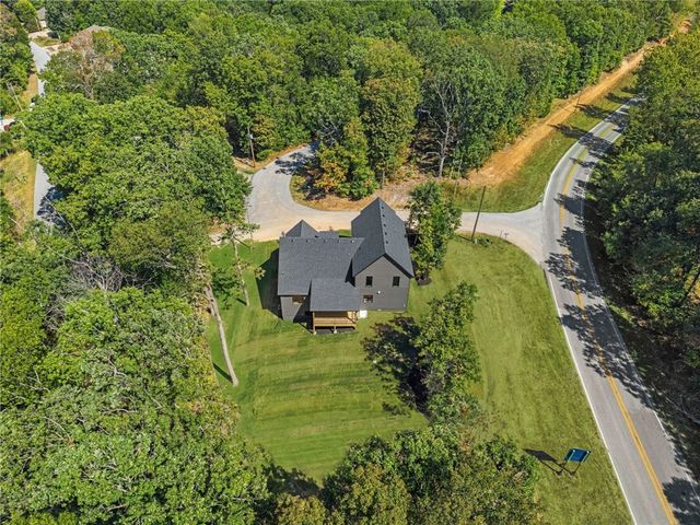 1 Lockton Drive, Bella Vista, AR 72714