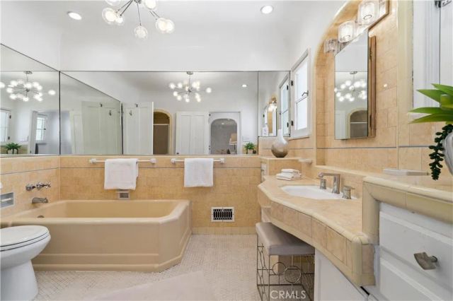 6237-and 6239 W 6th Street, Los Angeles, CA 90048