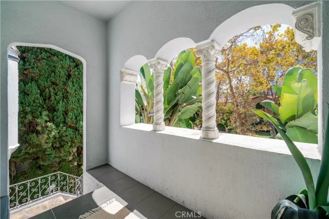 6237-and 6239 W 6th Street, Los Angeles, CA 90048