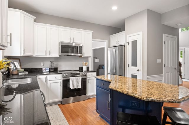 5498 Laurel Crest Run, Noblesville, IN 46062