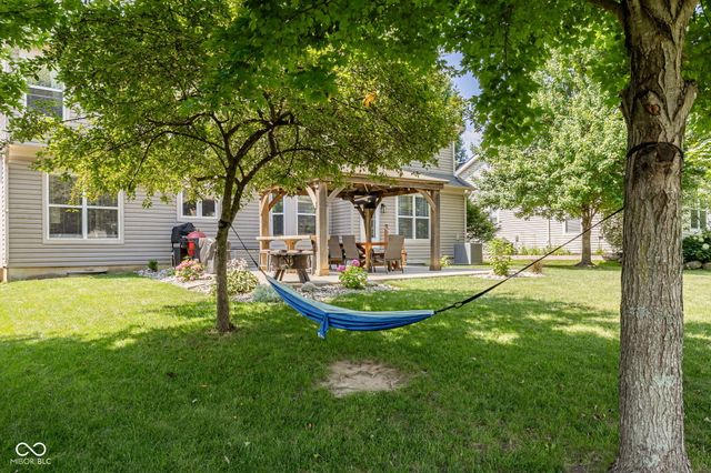 5498 Laurel Crest Run, Noblesville, IN 46062