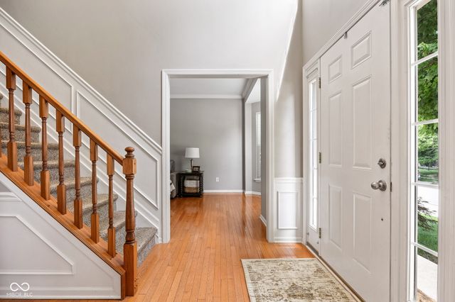 5498 Laurel Crest Run, Noblesville, IN 46062
