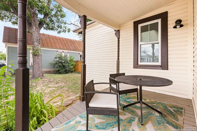 114 Omaha, San Antonio, TX 78203