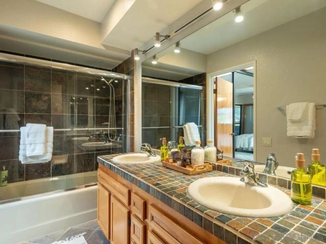 917 Torrance 19, San Diego, CA 92103