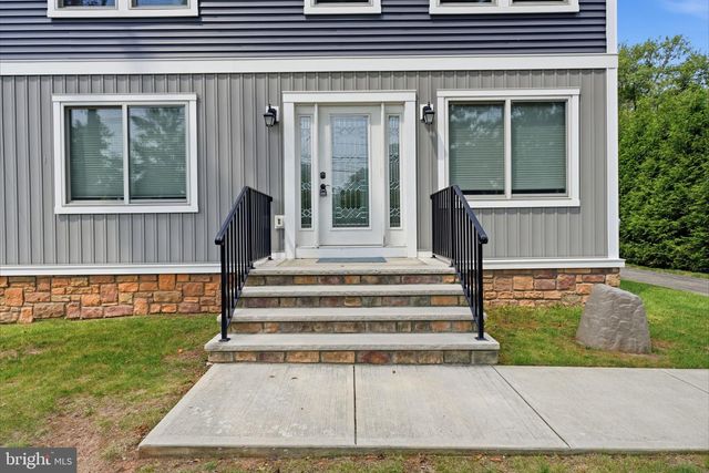 1633 REED RD, Pennington, NJ 08534