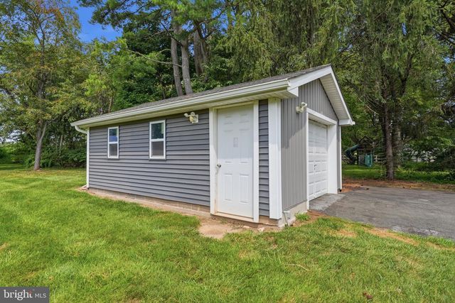 1633 REED RD, Pennington, NJ 08534
