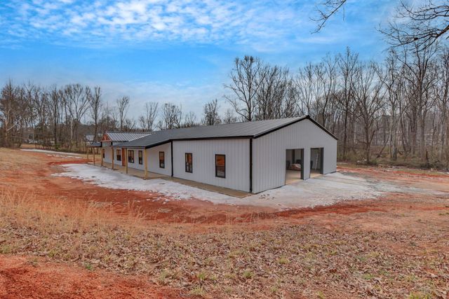 536 Old Mill Road, Campobello, SC 29322