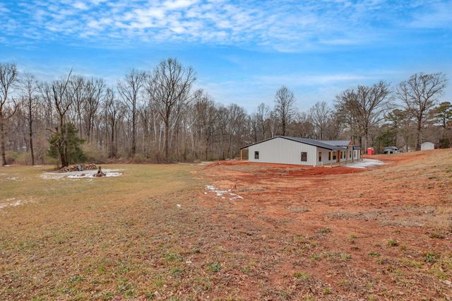 536 Old Mill Road, Campobello, SC 29322