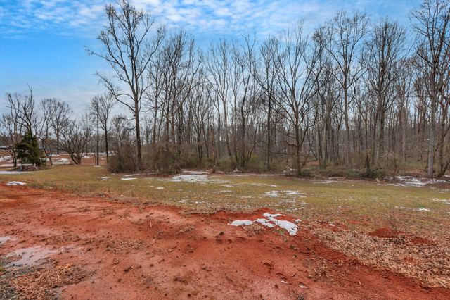 536 Old Mill Road, Campobello, SC 29322