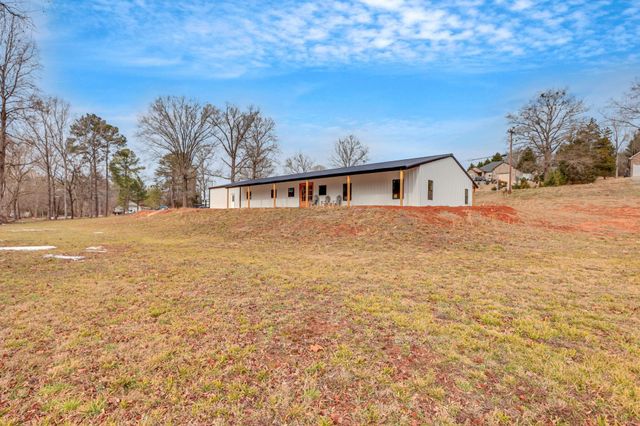 536 Old Mill Road, Campobello, SC 29322