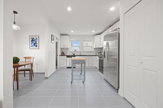 1538 20th Ave, Oakland, CA 94606