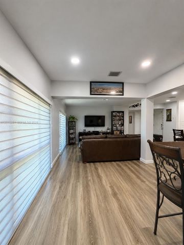 3295 Cocoplum Circle 3323, Coconut Creek, FL 33063