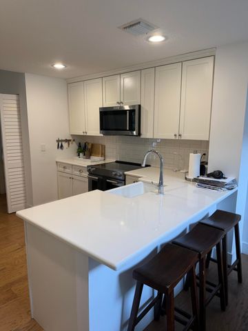 1139 TOWN CENTER Drive 25, Jupiter, FL 33458