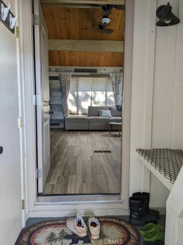 31434 Circle View Drive, Running Springs, CA 92382