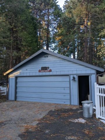 31434 Circle View Drive, Running Springs, CA 92382