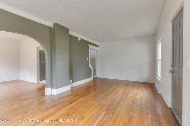 1133 Chelsea Avenue, Lansing, MI 48915