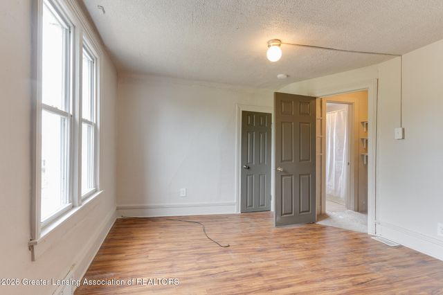 1133 Chelsea Avenue, Lansing, MI 48915