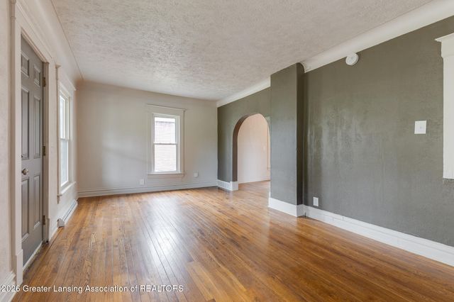 1133 Chelsea Avenue, Lansing, MI 48915