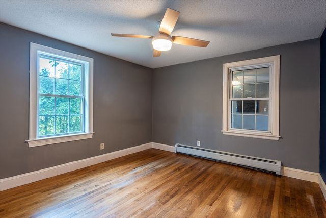 289 Morgan St, South Hadley, MA 01075