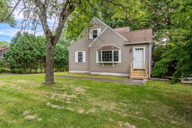 289 Morgan St, South Hadley, MA 01075