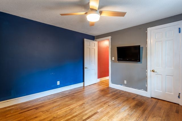 289 Morgan St, South Hadley, MA 01075