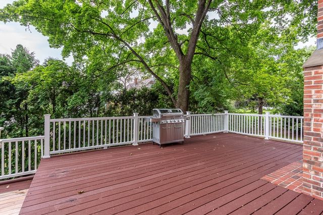 289 Morgan St, South Hadley, MA 01075