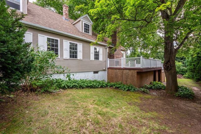 289 Morgan St, South Hadley, MA 01075