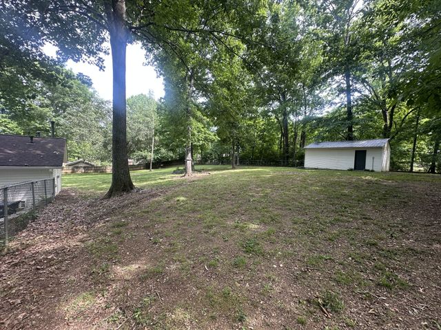 1622 Woodside Dr, Lebanon, TN 37087