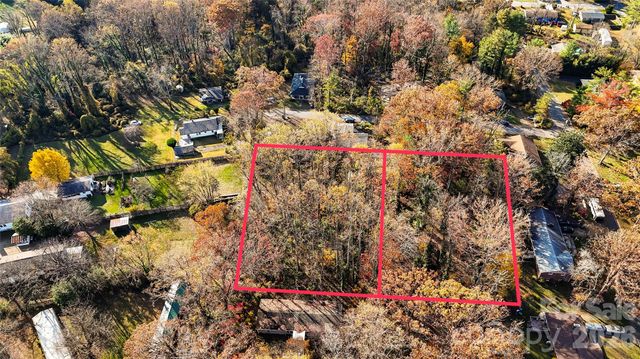 99999 Caribou Road, Asheville, NC 28803