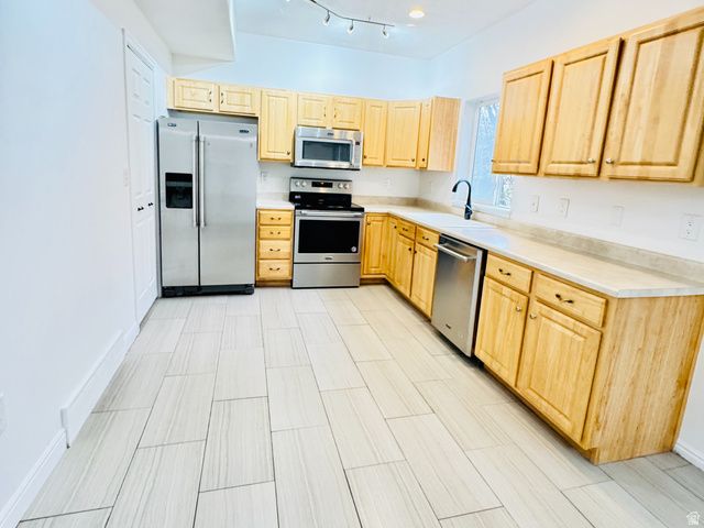 14481 S STONE STREAM ST, Herriman, UT 84096