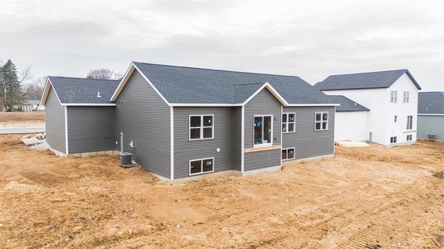 412 Ridge Court, Orfordville, WI 53576