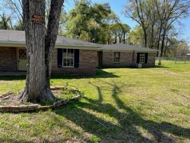 675 Wilson Boulevard, Axis, AL 36505
