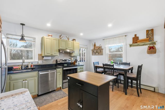 19 Lathrop Avenue, Stonington, CT 06379