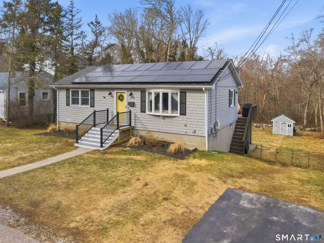 19 Lathrop Avenue, Stonington, CT 06379