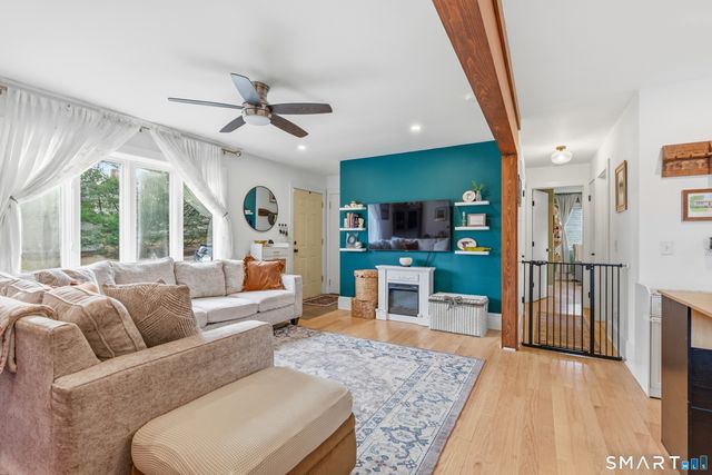 19 Lathrop Avenue, Stonington, CT 06379