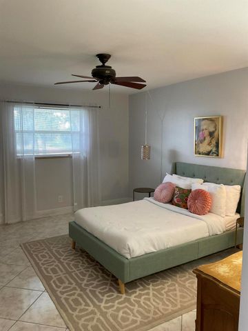510 Prosperity Farms Road 8b, North Palm Beach, FL 33408