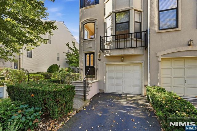 448 Hartford Drive 4049, Nutley, NJ 07110