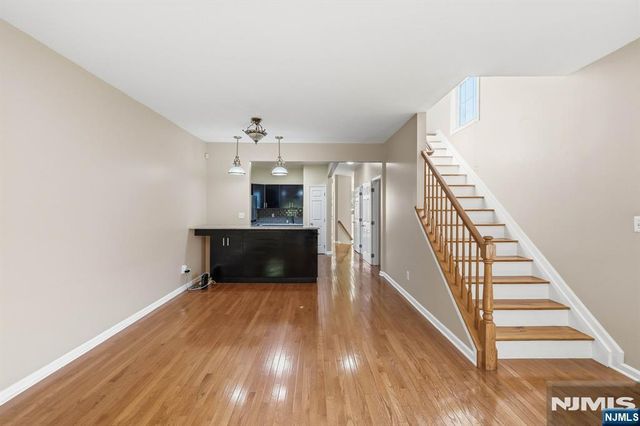448 Hartford Drive 4049, Nutley, NJ 07110