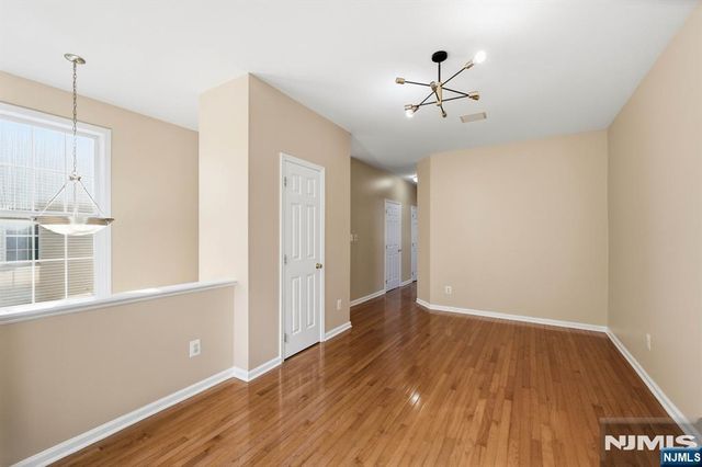 448 Hartford Drive 4049, Nutley, NJ 07110