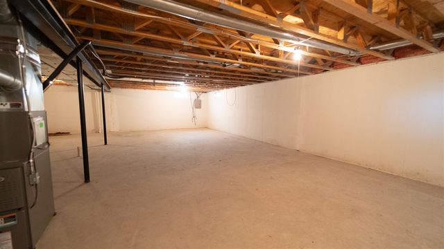9084 Colony Park Drive, Ypsilanti, MI 48197