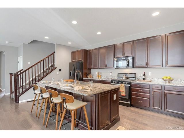 6977 Isabell Ln A, Arvada, CO 80007