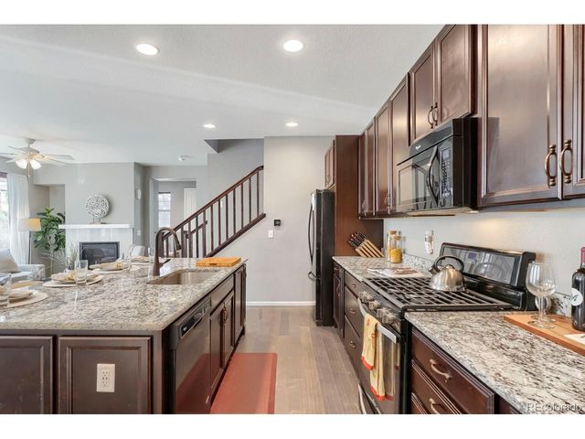 6977 Isabell Ln A, Arvada, CO 80007