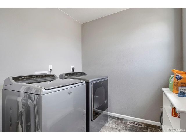 6977 Isabell Ln A, Arvada, CO 80007